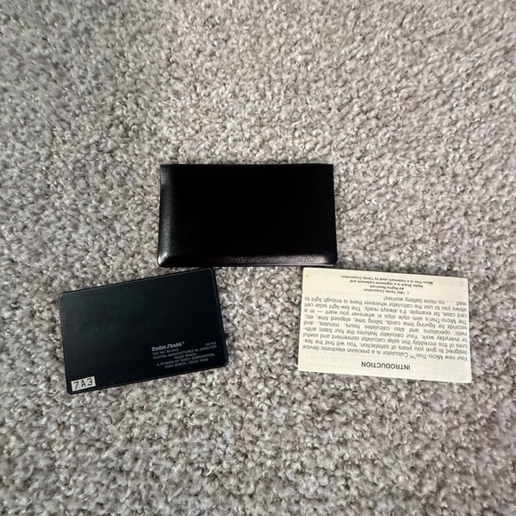 Vintage RadioShack EC-41 Solar Calculator – Micro-Thin with Case & Manual 1980s - Picture 2 of 4